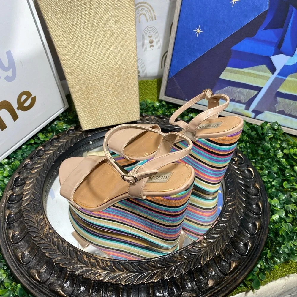 Steve Madden Beige and Multicolor Striped Wedges